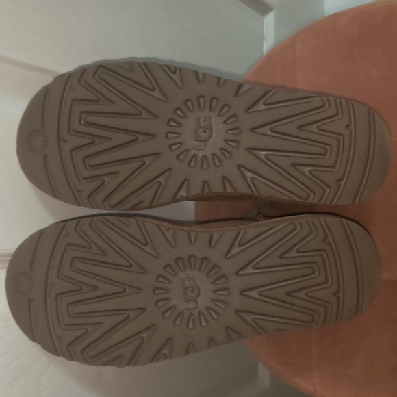 UGG Bailey Mini Zip Boots Size 7 - Picture 8 of 8